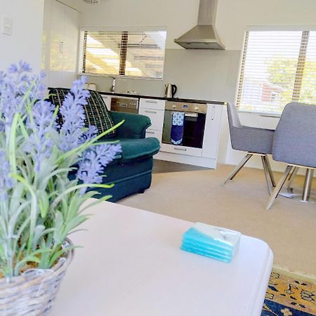 Bram'S Bach Villa Taupo Eksteriør bilde