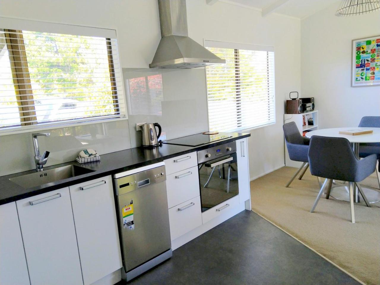 Bram'S Bach Villa Taupo Eksteriør bilde
