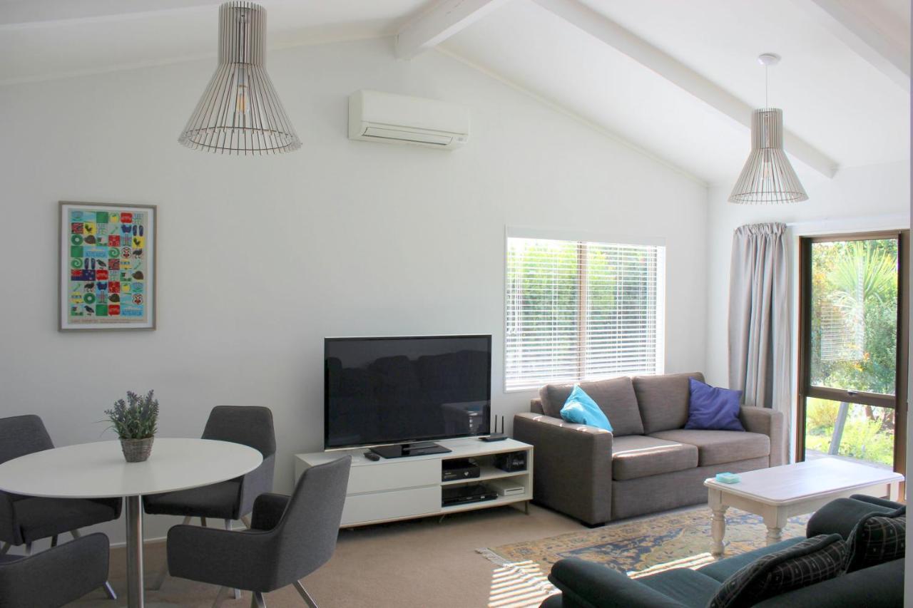 Bram'S Bach Villa Taupo Eksteriør bilde