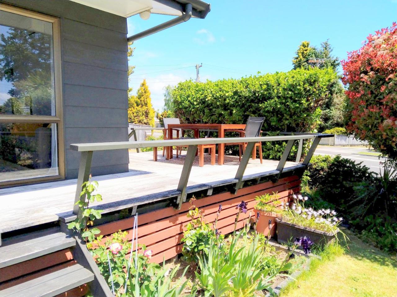 Bram'S Bach Villa Taupo Eksteriør bilde