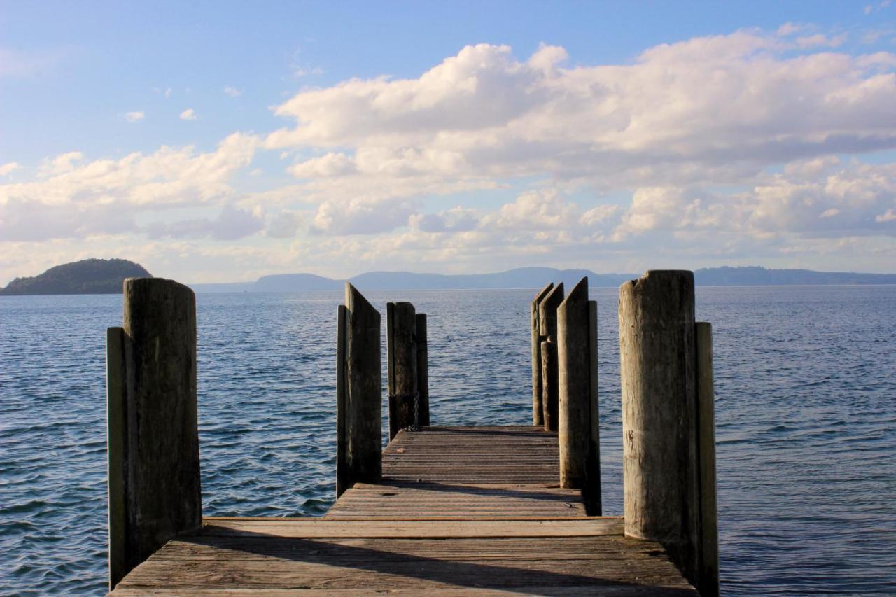 Bram'S Bach Villa Taupo Eksteriør bilde