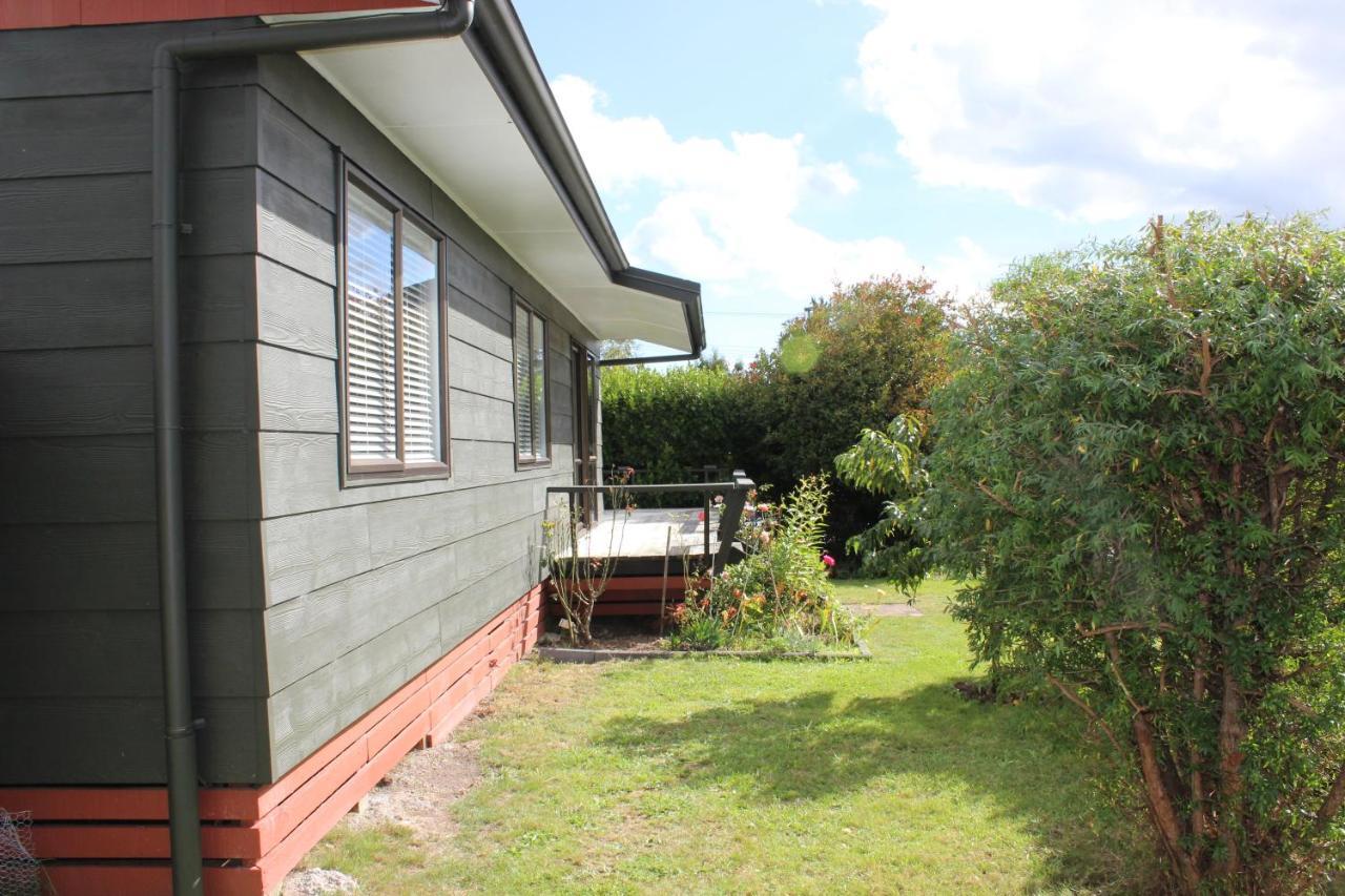 Bram'S Bach Villa Taupo Eksteriør bilde