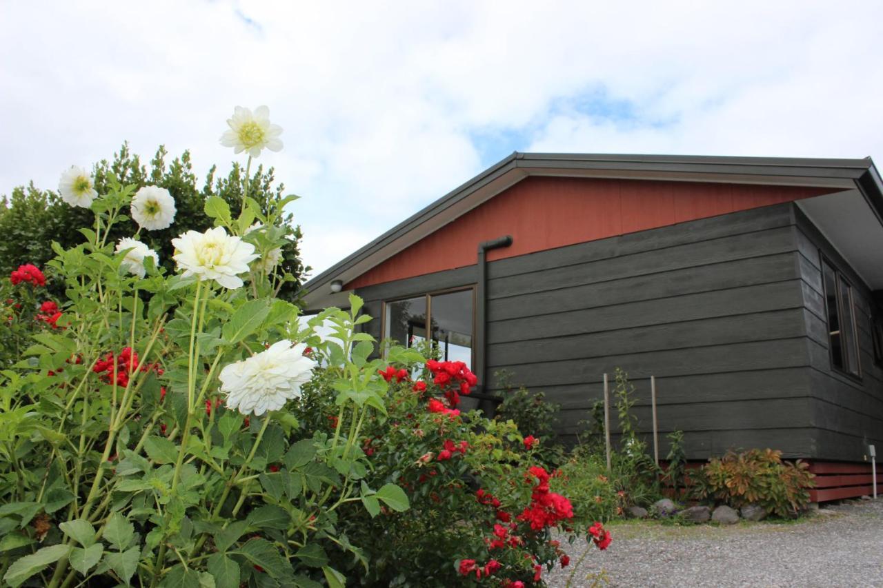 Bram'S Bach Villa Taupo Eksteriør bilde