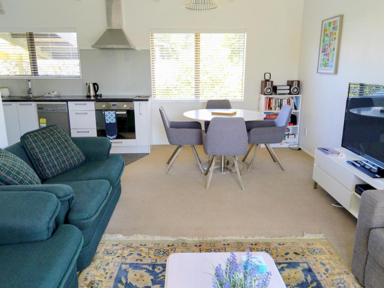 Bram'S Bach Villa Taupo Eksteriør bilde