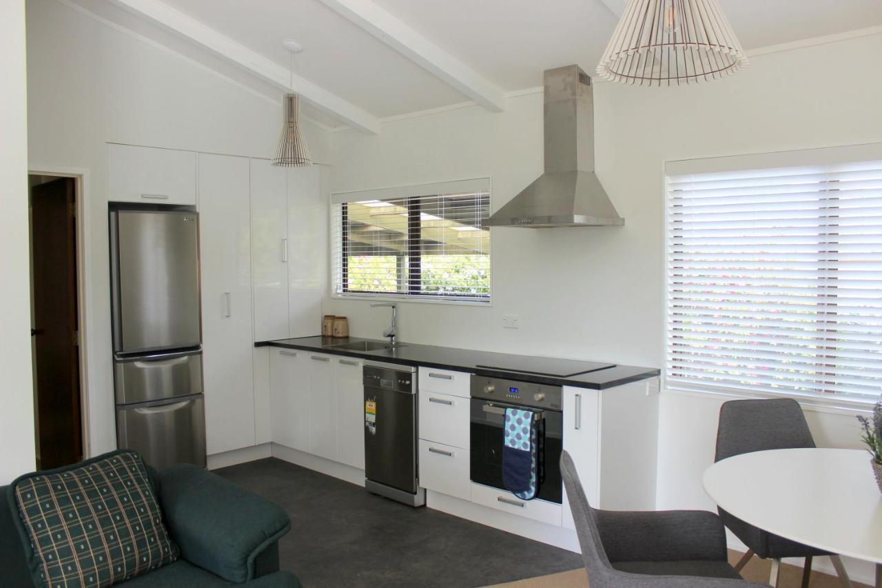 Bram'S Bach Villa Taupo Eksteriør bilde