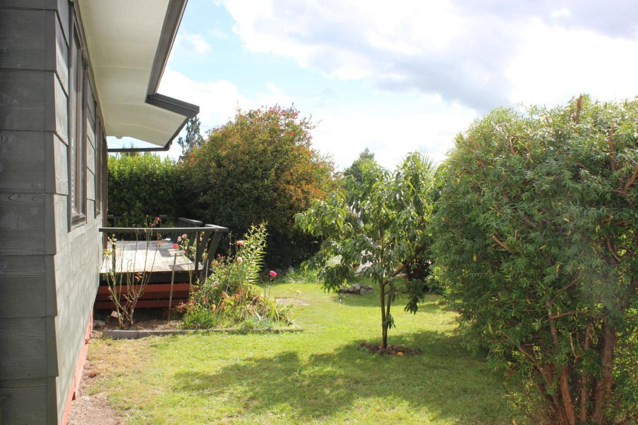 Bram'S Bach Villa Taupo Eksteriør bilde