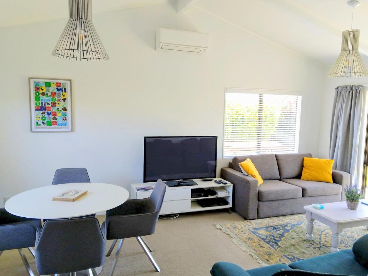 Bram'S Bach Villa Taupo Eksteriør bilde